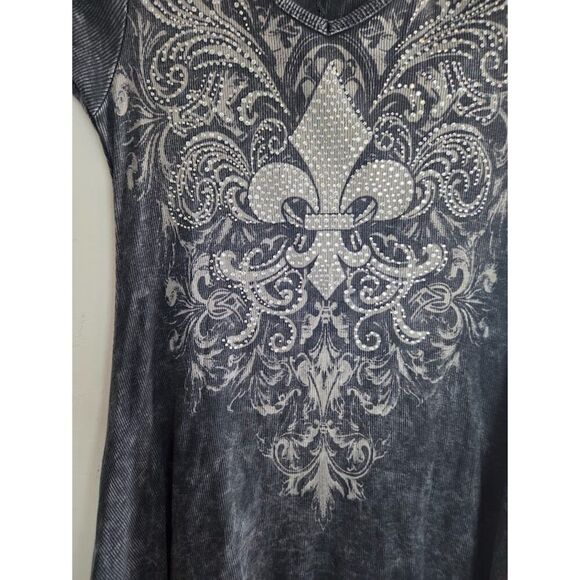 Vocal Fleur Charcoal Grey Rhinestone Embellishement Cotton Sharkbite Top Large - Picture 4 of 7